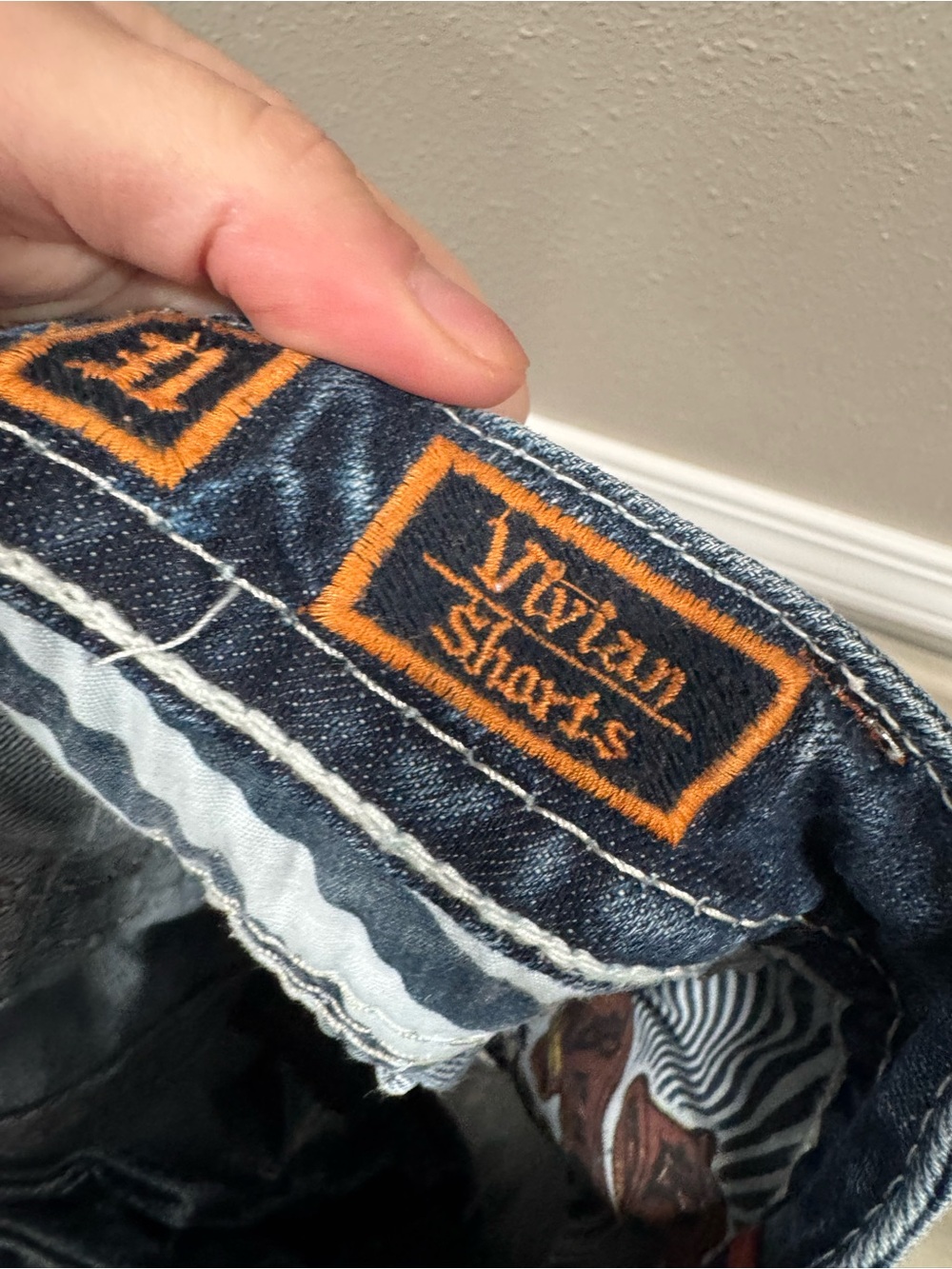 Rock Revival Vivian Shorts - Picture 8 of 8
